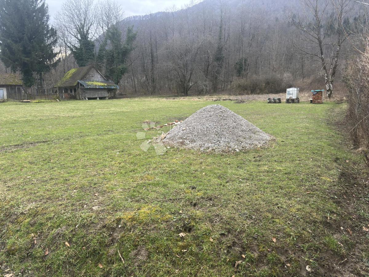 Zazidljivo zemljišče Brod na Kupi, Delnice, 442m2