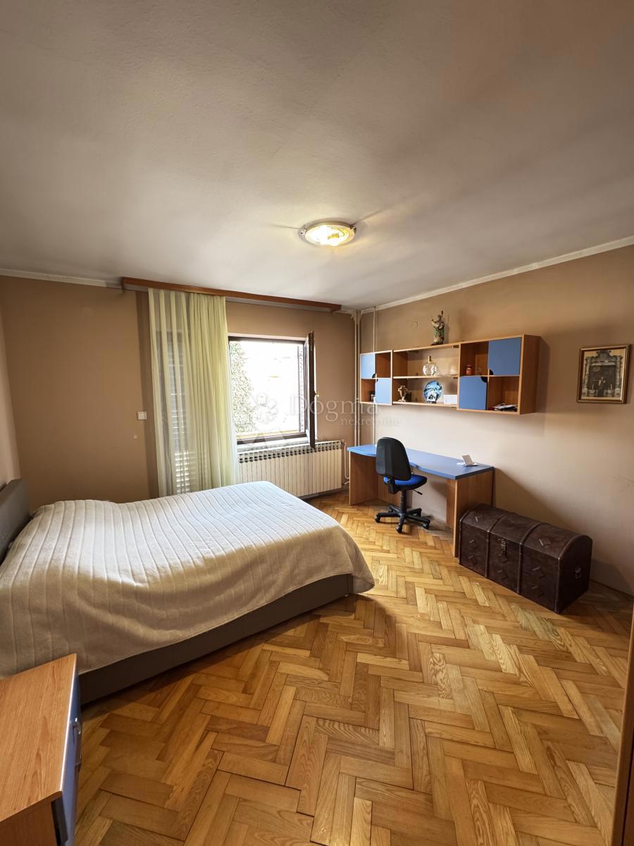 Hiša Brestje, Sesvete, 425,33m2