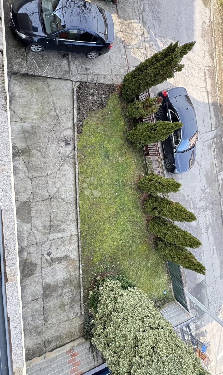 Hiša Brestje, Sesvete, 425,33m2