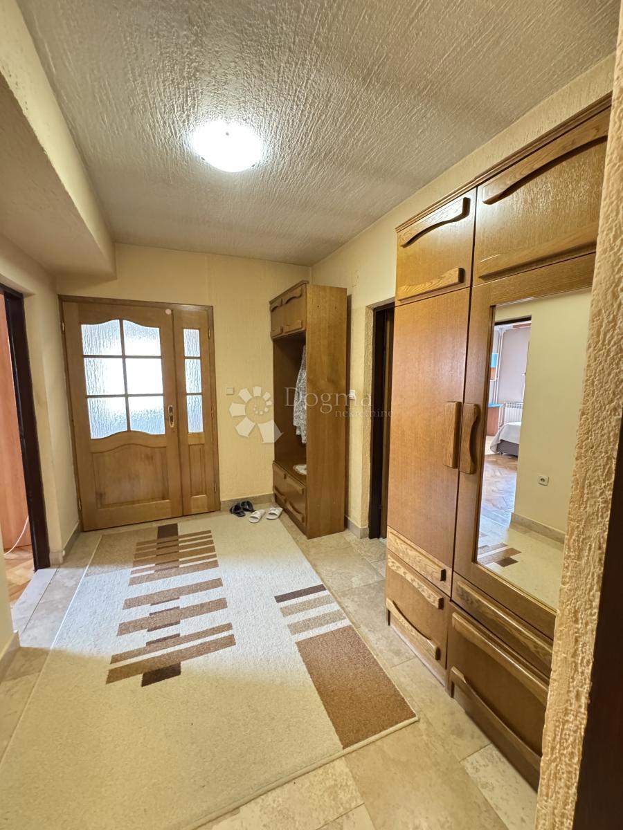 Hiša Brestje, Sesvete, 425,33m2