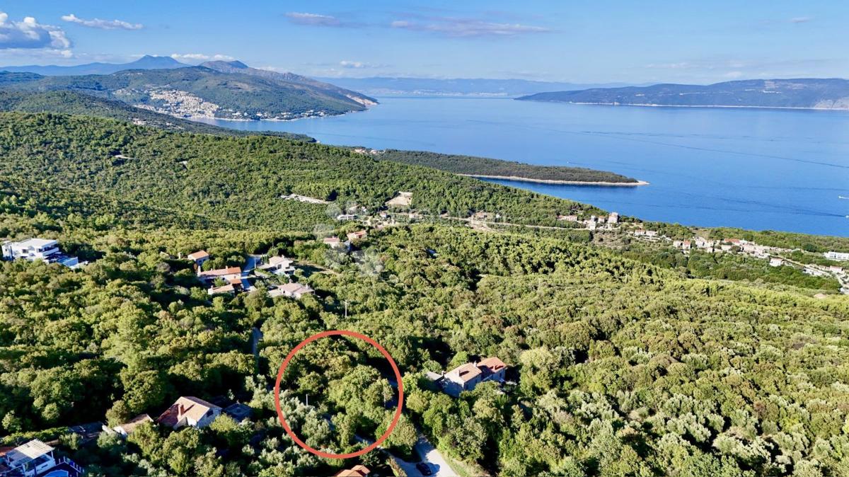 Kmetijsko zemljišče Crni, Raša, 422m2