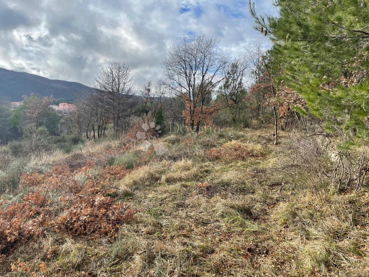 Zazidljivo zemljišče Tugare, Omiš, 750m2