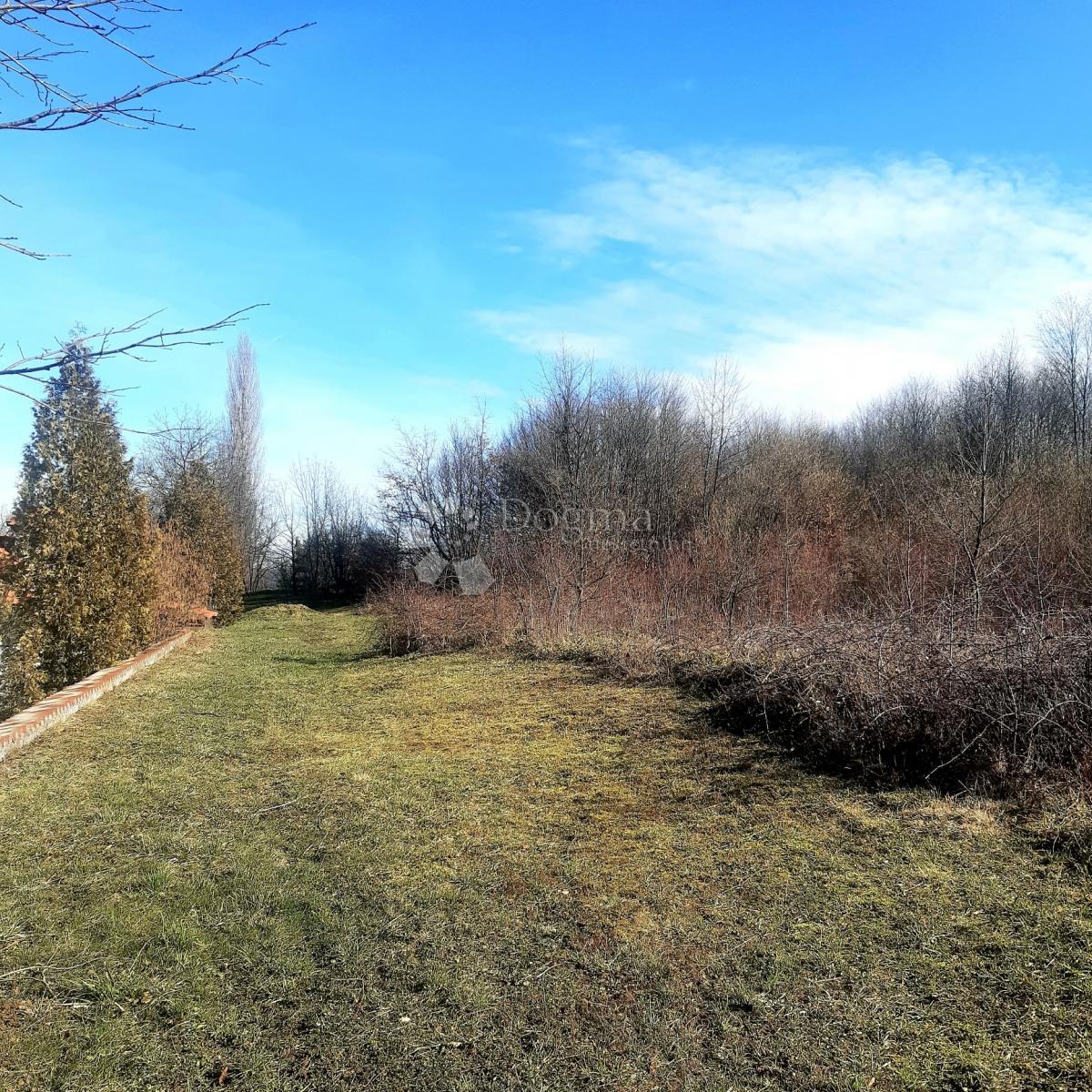 Zazidljivo zemljišče Ogulin, 4.600m2