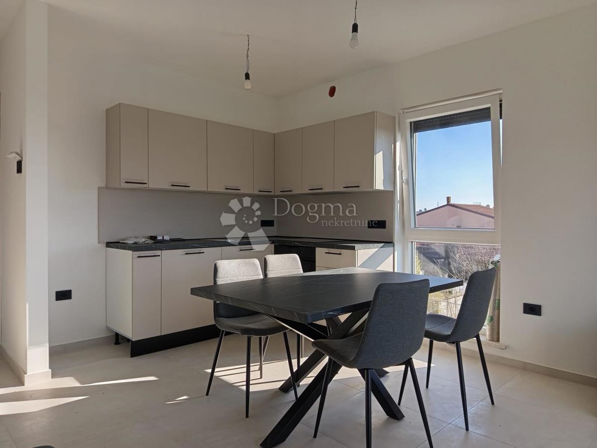 Stanovanje Valdebek, Pula, 55m2