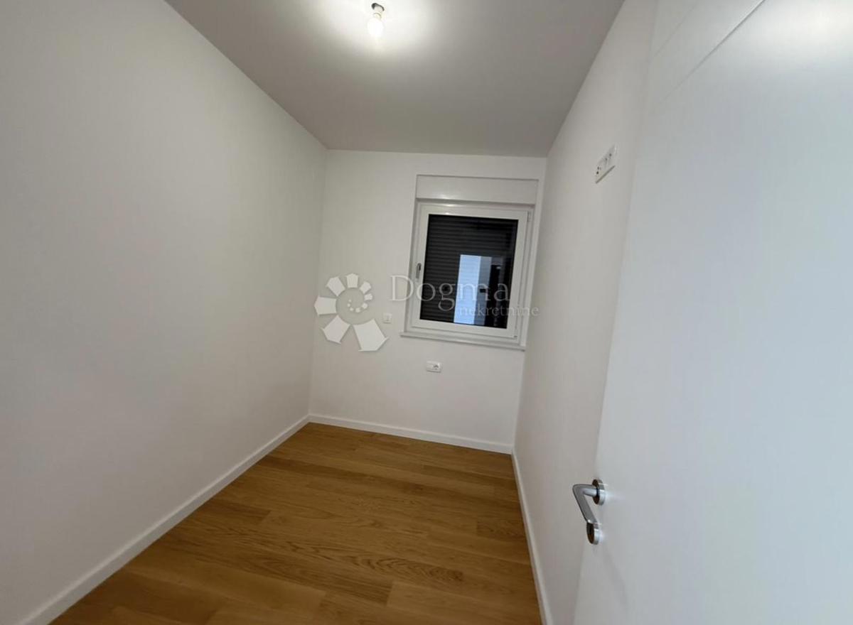 Apartma Novalja, 72m2