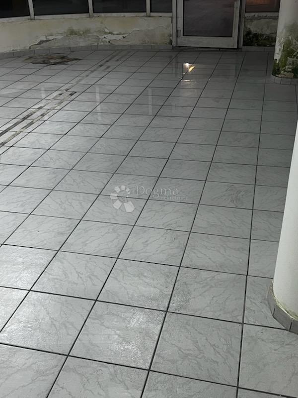 Poslovni prostor Sesvete, 41,98m2