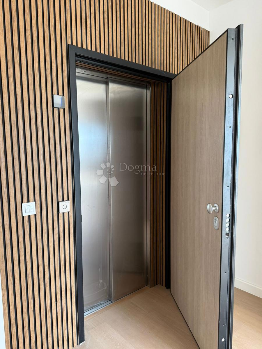 Stanovanje Centar, Velika Gorica, 142,43m2