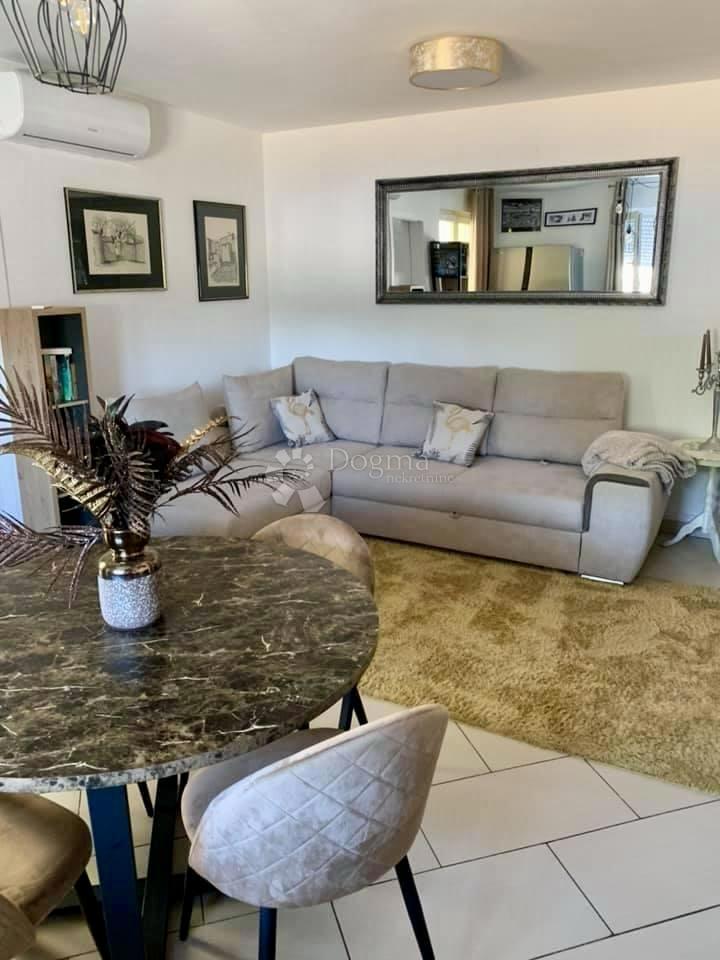 Stanovanje Veli vrh, Pula, 67m2