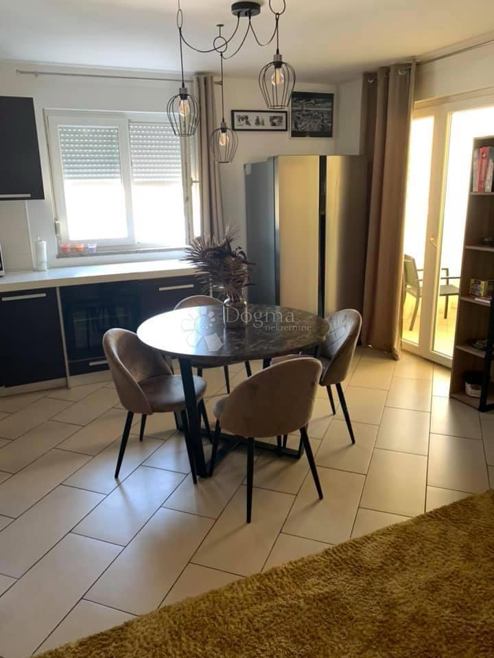 Stanovanje Veli vrh, Pula, 67m2