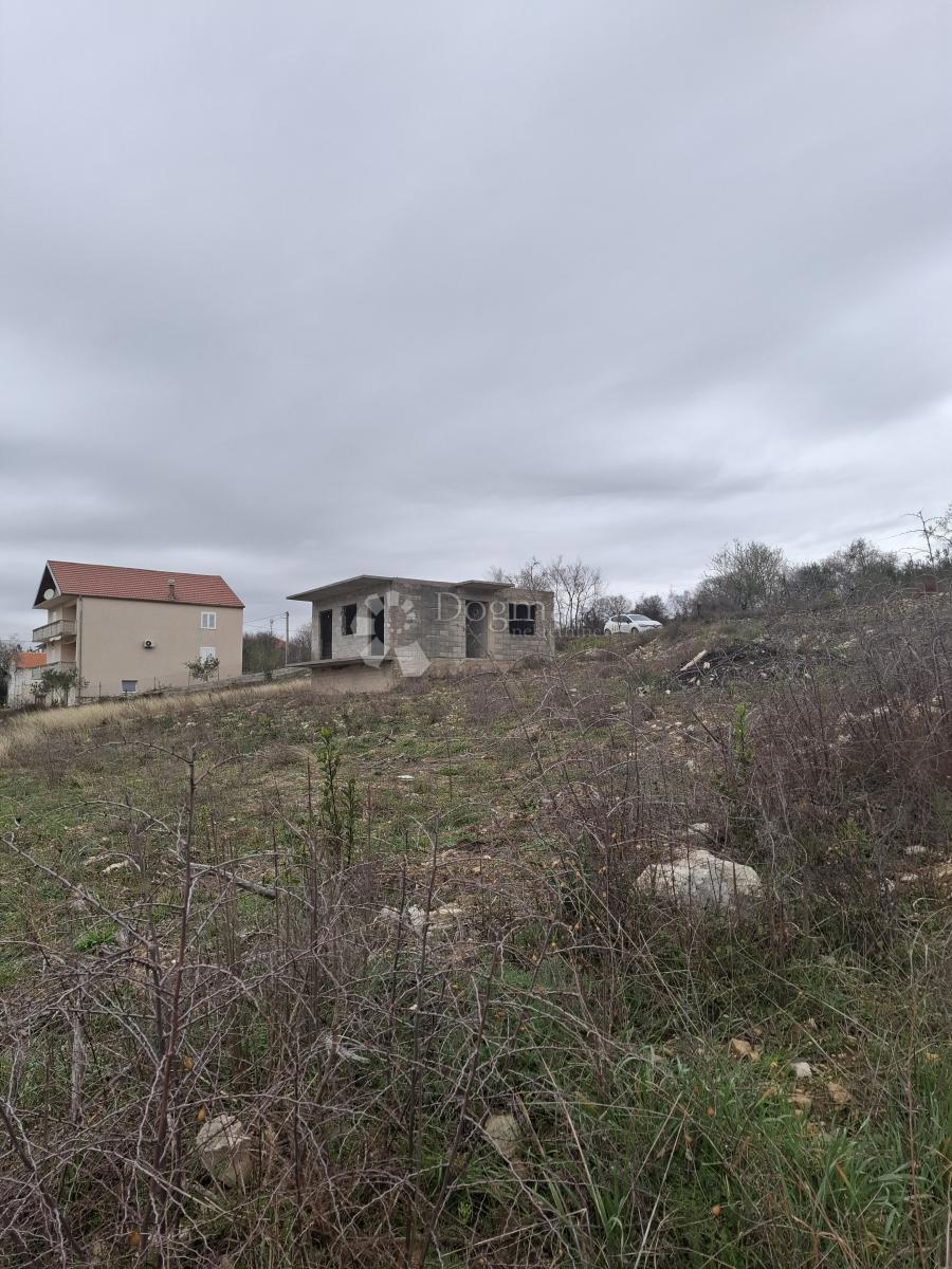 Hiša Benkovac, 64m2