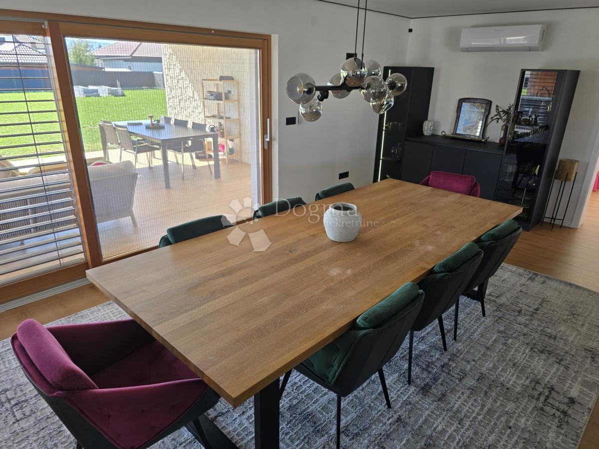 Hiša Sračinec, 280m2