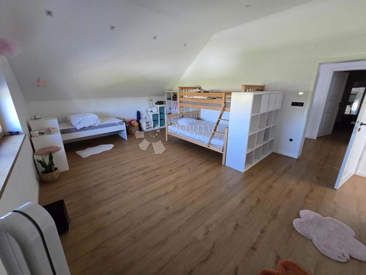 Hiša Sračinec, 280m2