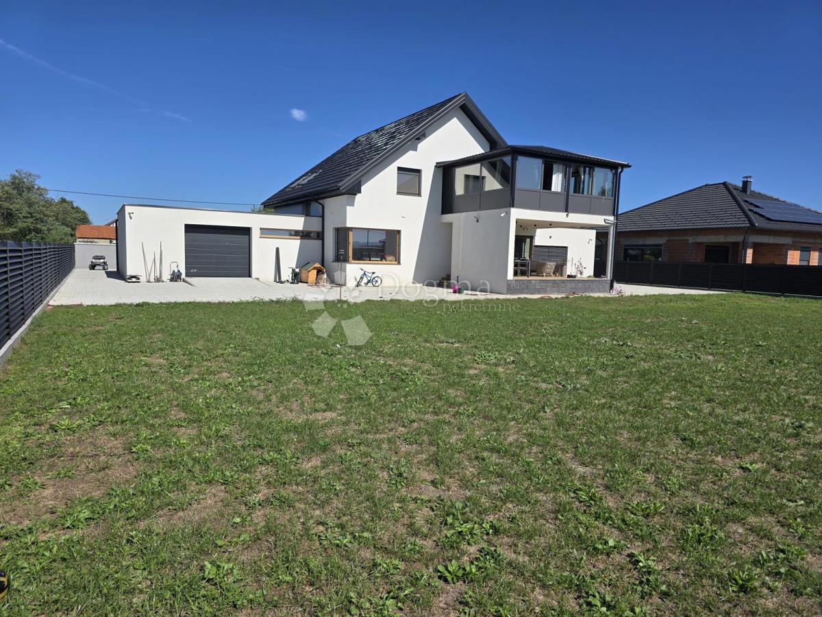 Hiša Sračinec, 280m2