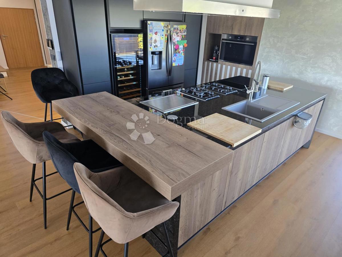 Hiša Sračinec, 280m2