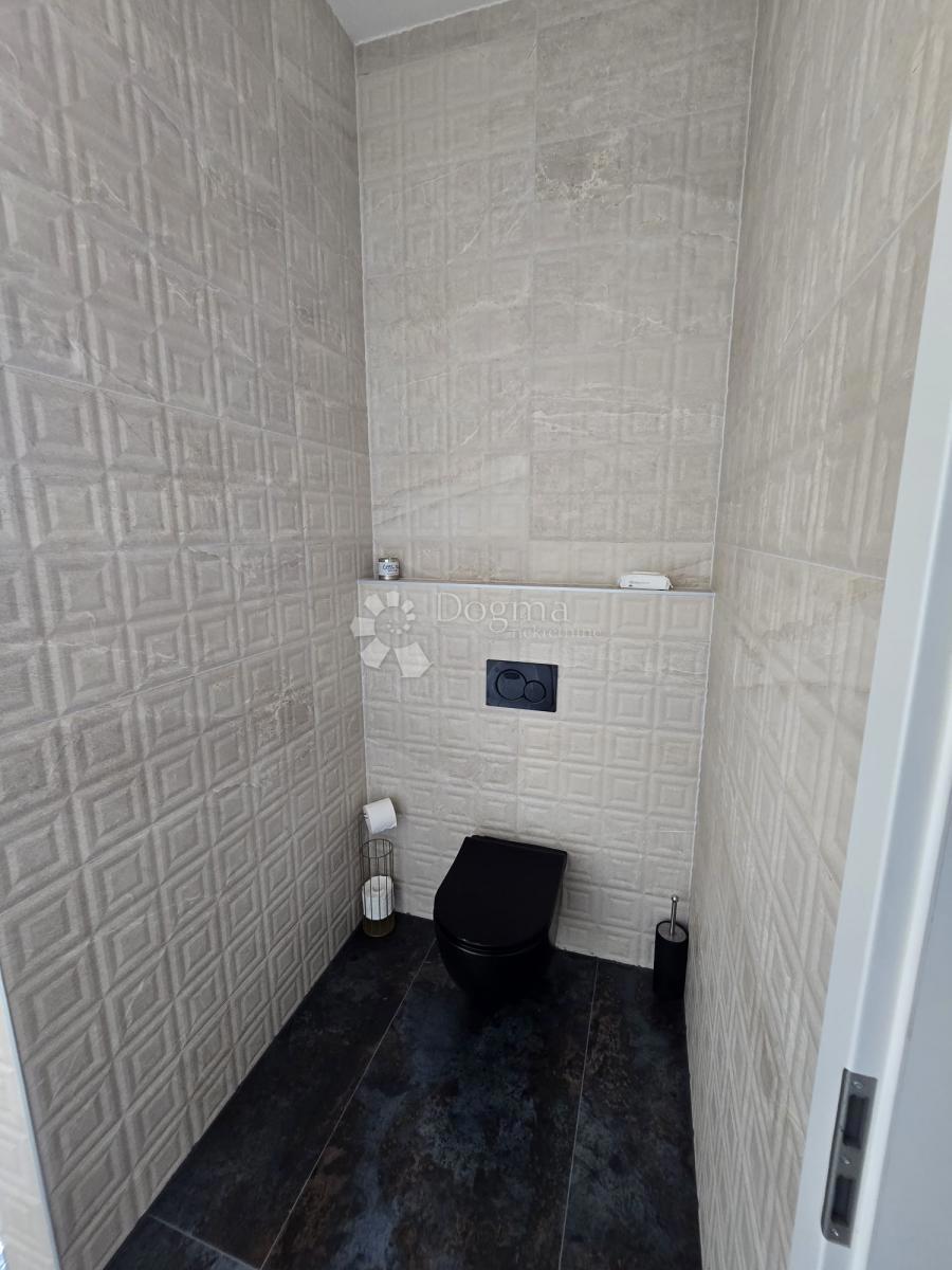 Hiša Sračinec, 280m2