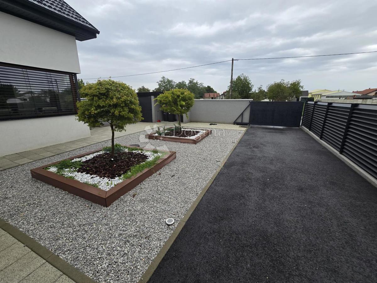 Hiša Sračinec, 280m2