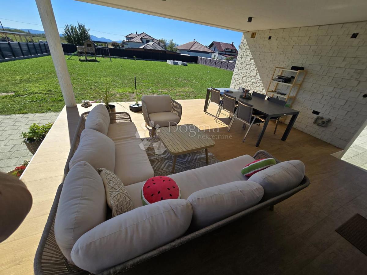 Hiša Sračinec, 280m2