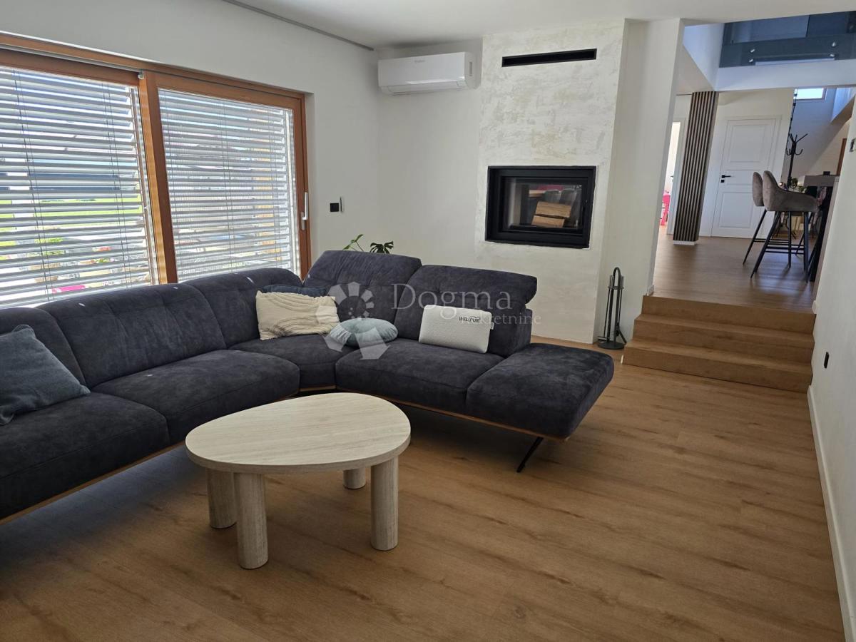 Hiša Sračinec, 280m2