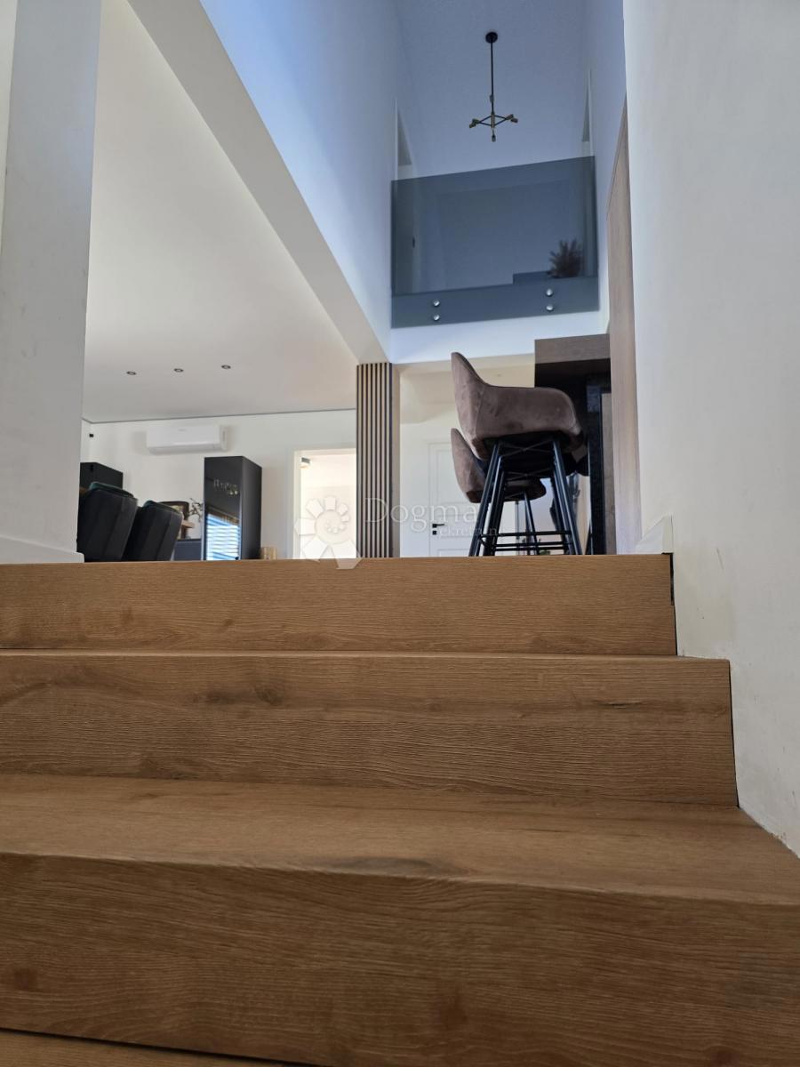 Hiša Sračinec, 280m2