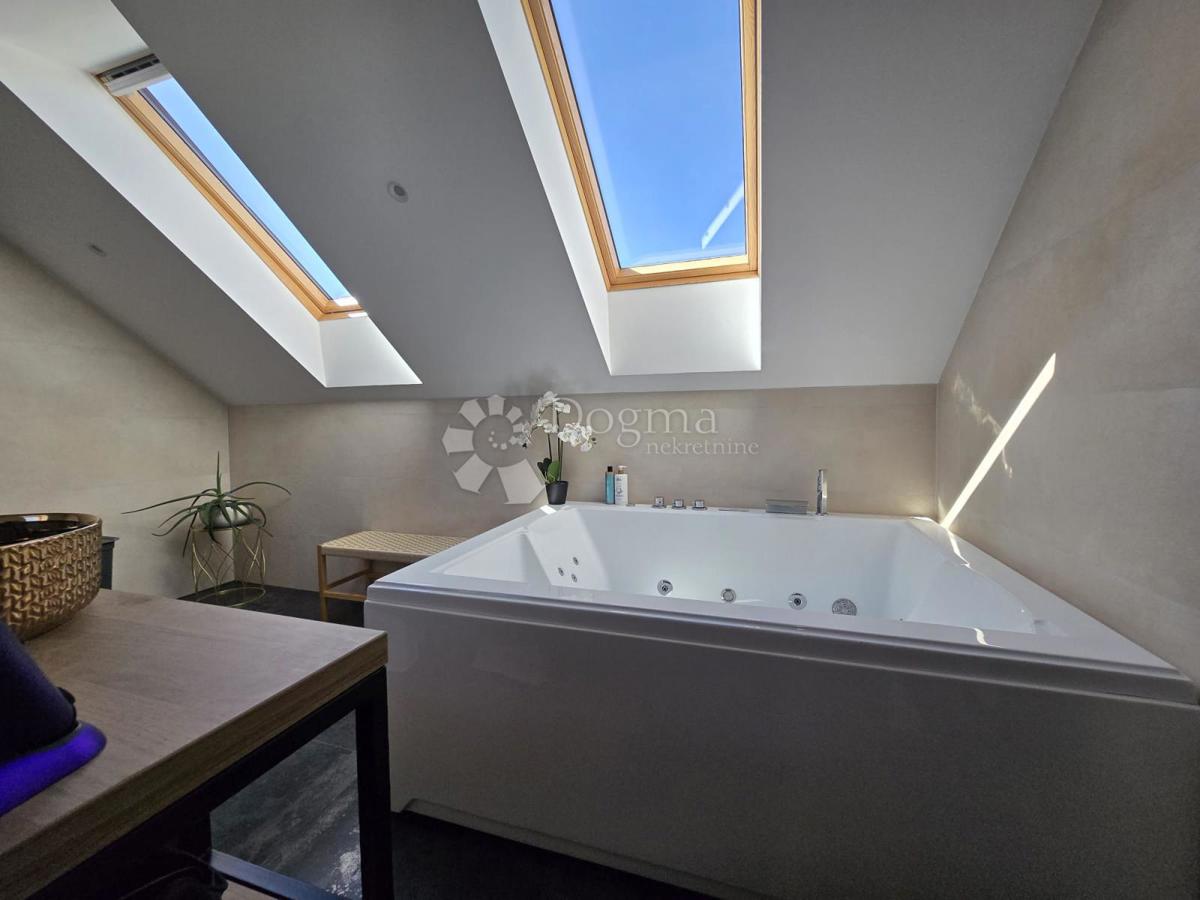 Hiša Sračinec, 280m2