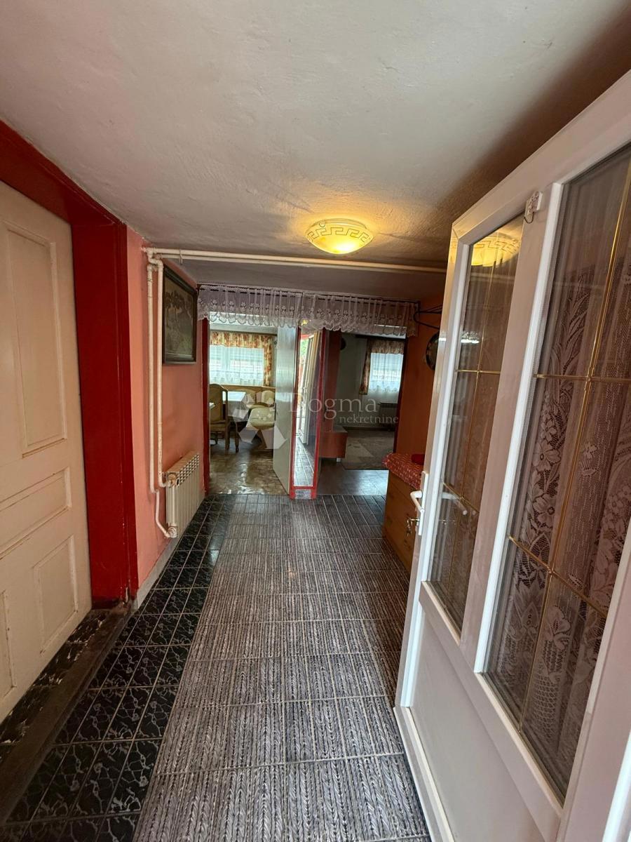 Hiša Turčin, Gornji Kneginec, 164m2