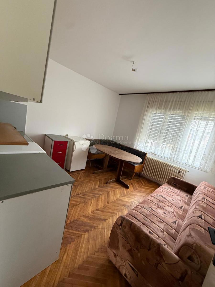 Hiša Turčin, Gornji Kneginec, 164m2