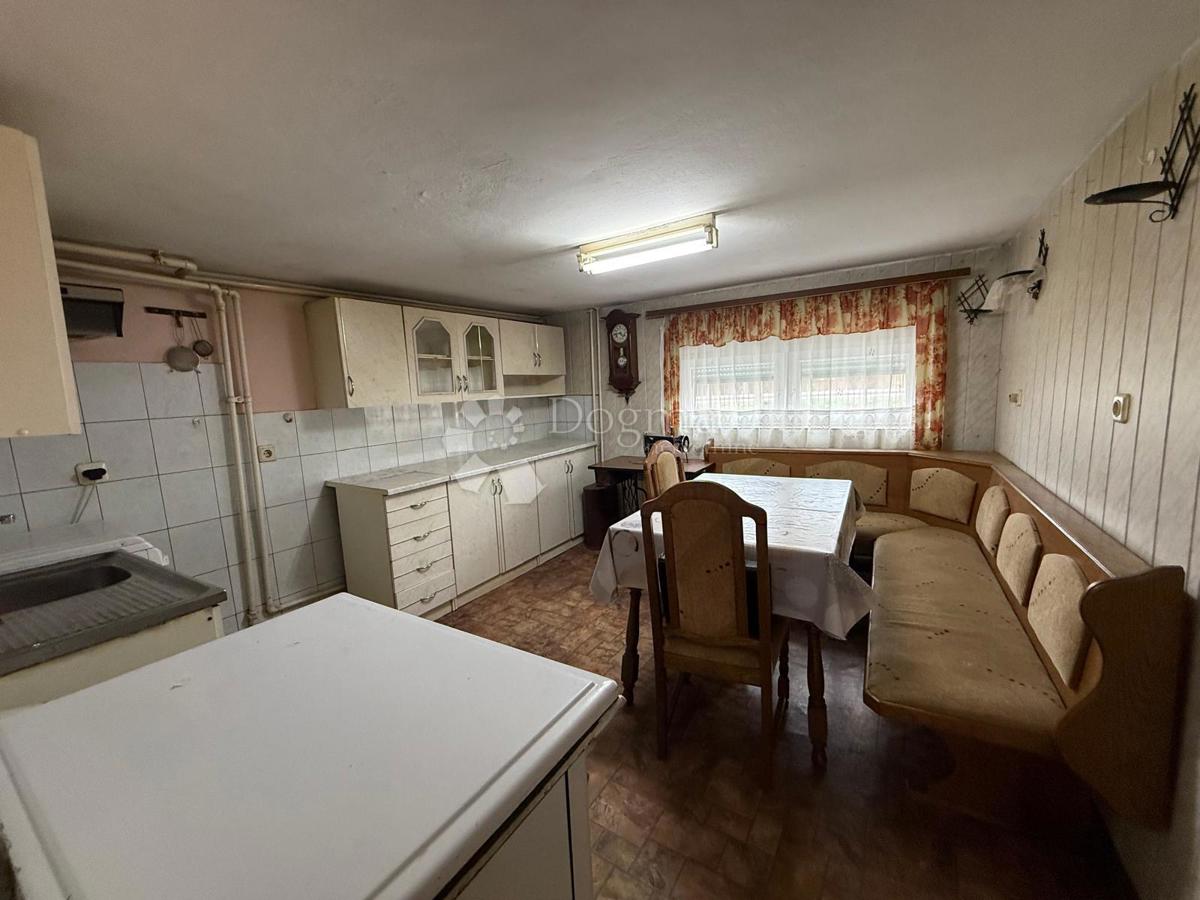 Hiša Turčin, Gornji Kneginec, 164m2