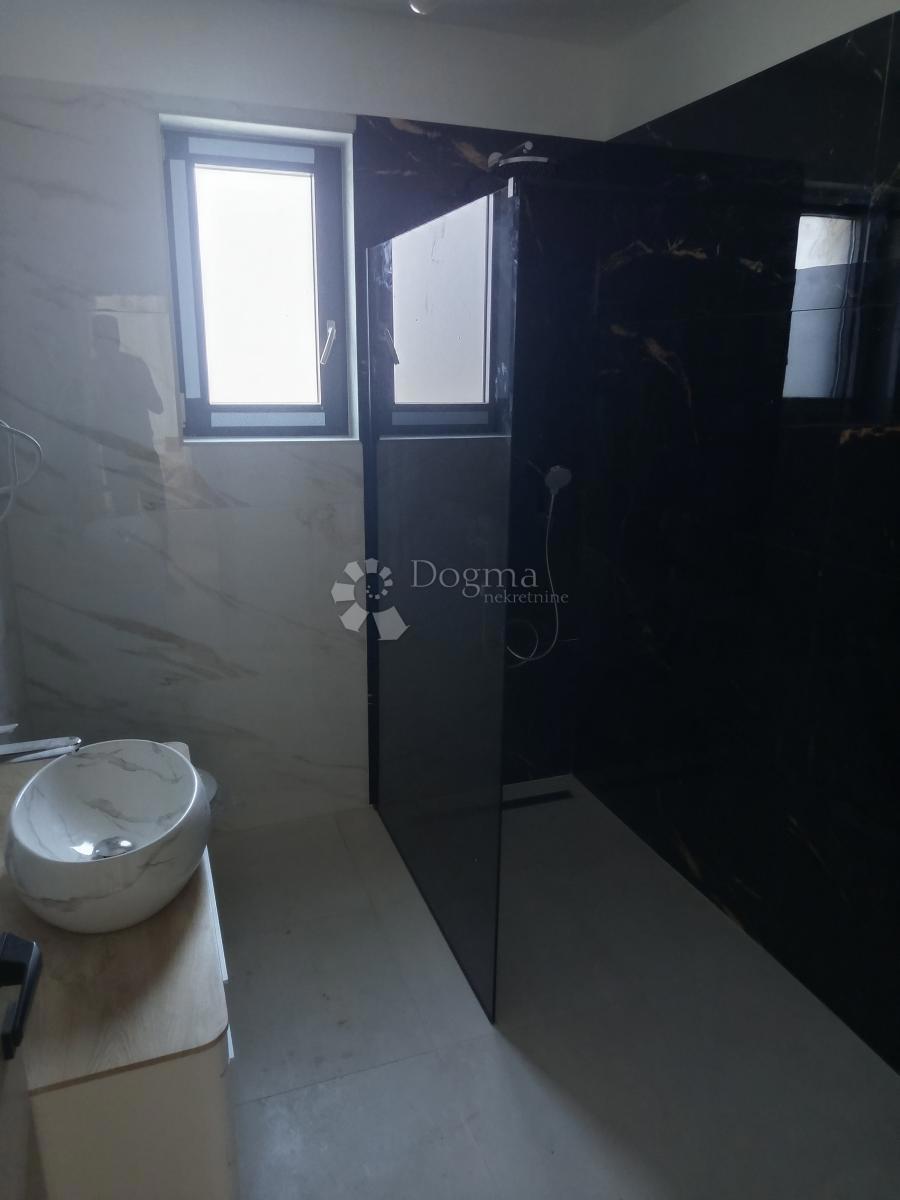 Stanovanje Pješčana Uvala, Medulin, 63,87m2