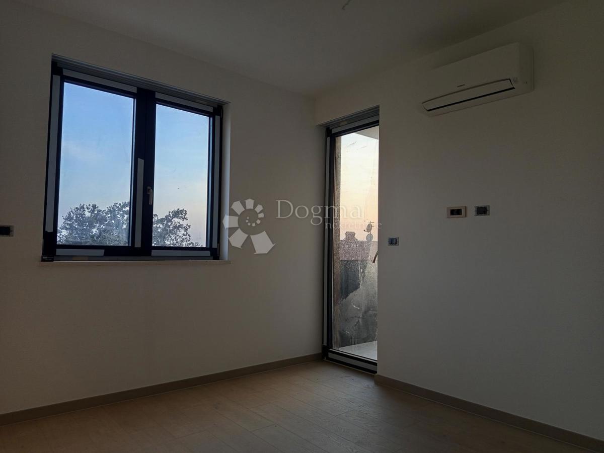 Stanovanje Pješčana Uvala, Medulin, 63,87m2