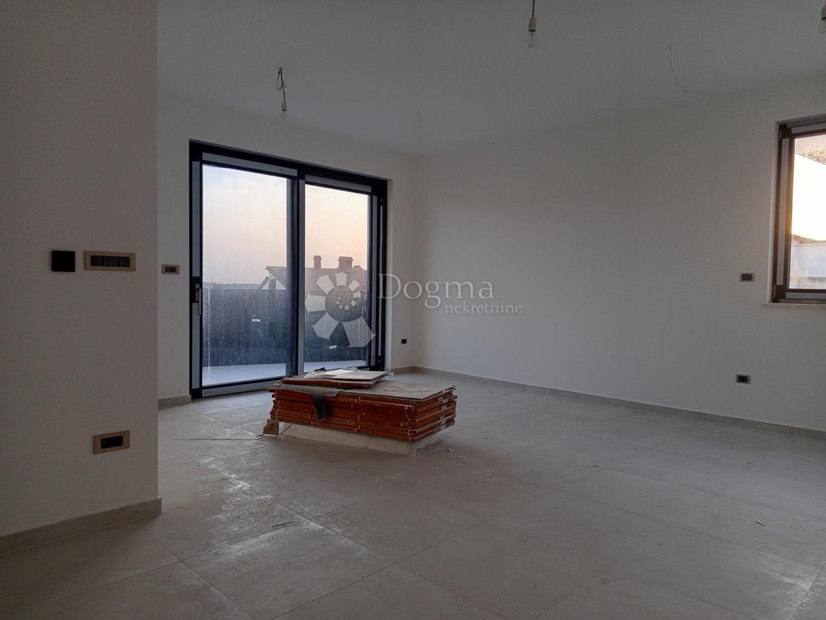 Stanovanje Pješčana Uvala, Medulin, 63,87m2