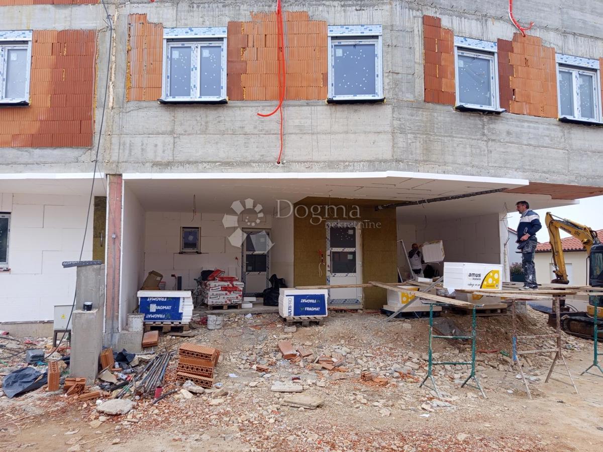 Stanovanje Monteserpo - Komunal, Pula, 42,75m2