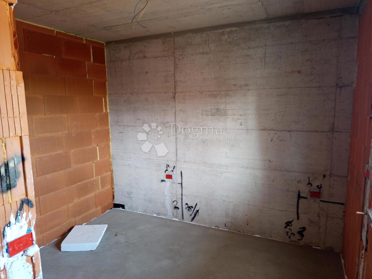 Stanovanje Monteserpo - Komunal, Pula, 42,75m2