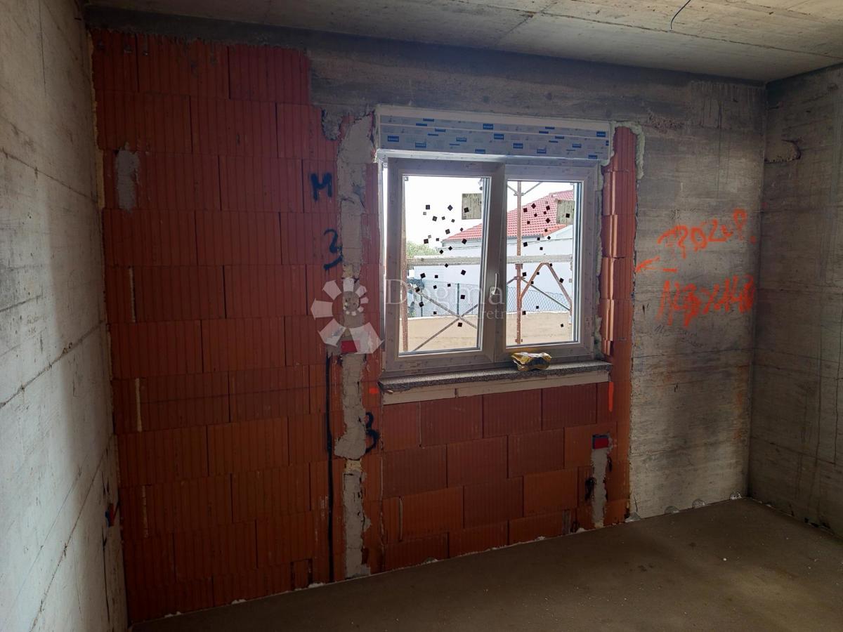 Stanovanje Monteserpo - Komunal, Pula, 42,75m2