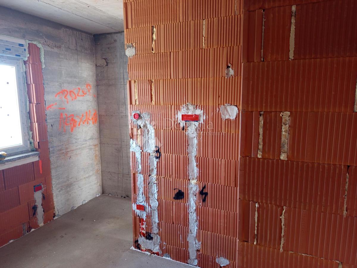 Stanovanje Monteserpo - Komunal, Pula, 42,75m2