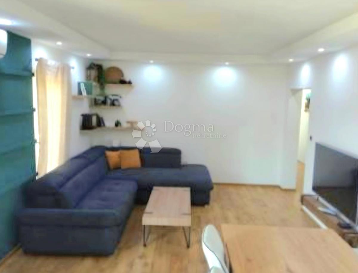 Stanovanje Dugi Rat, 89,98m2