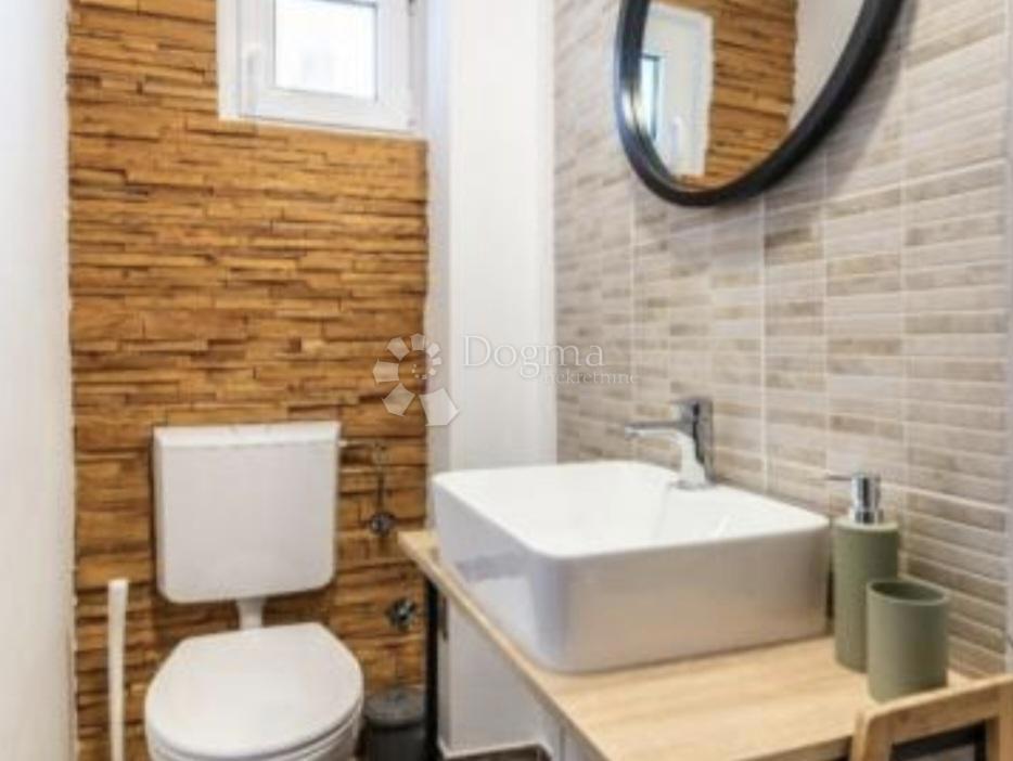 Stanovanje Dugi Rat, 89,98m2