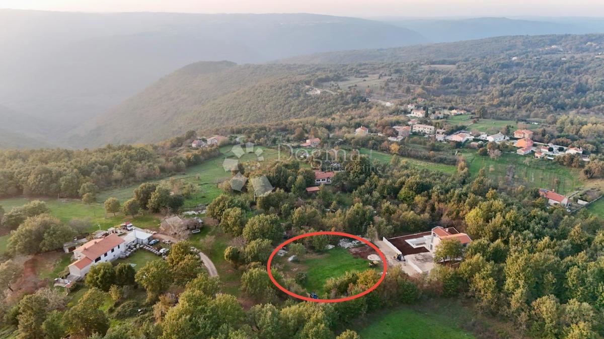 Zemljišče Labin, 1.780m2