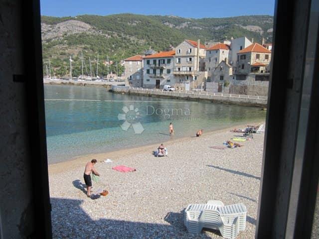 Hiša Komiža, 210m2