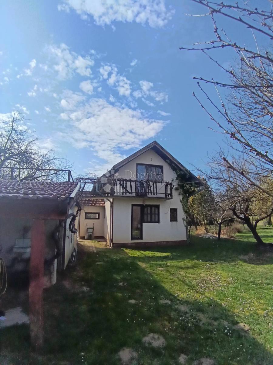 Hiša Kapinci, Sopje, 170m2