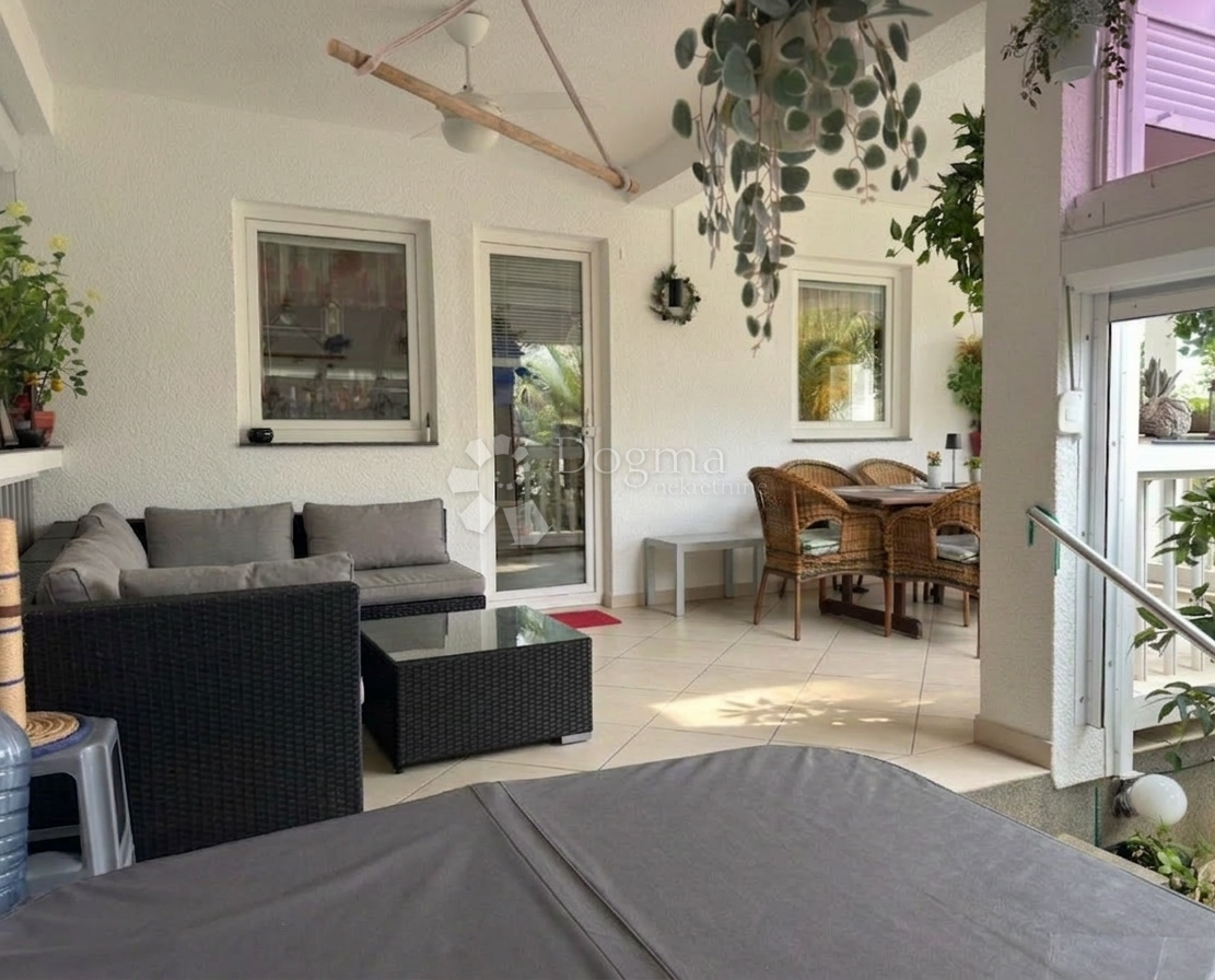 Hiša Privlaka, 300m2