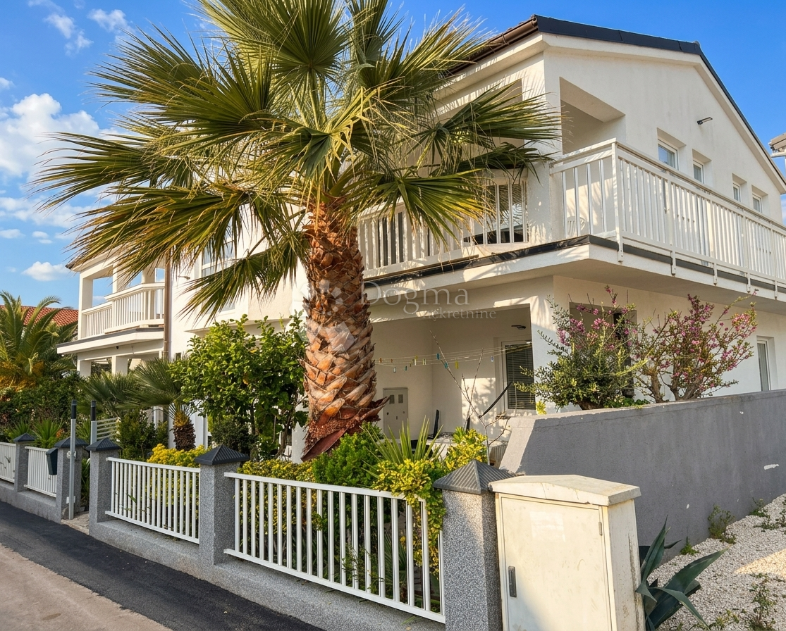 Hiša Privlaka, 300m2