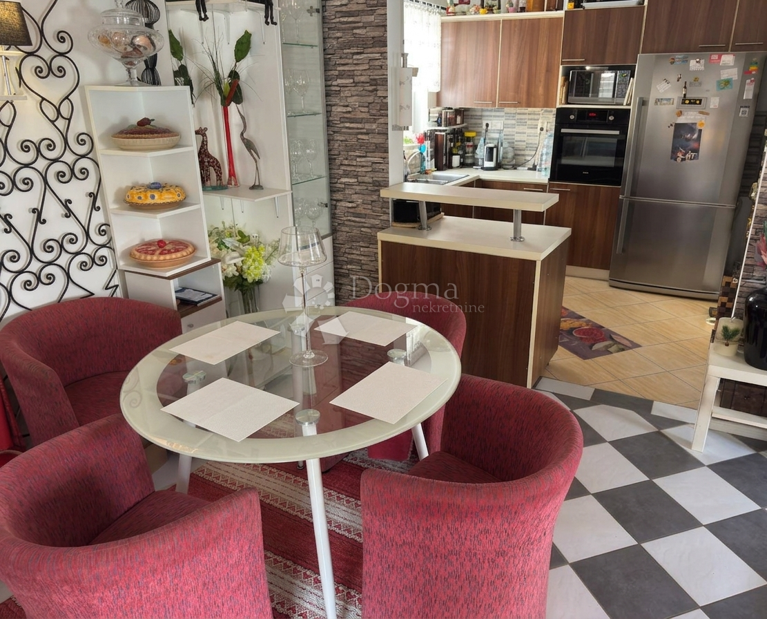 Hiša Privlaka, 300m2