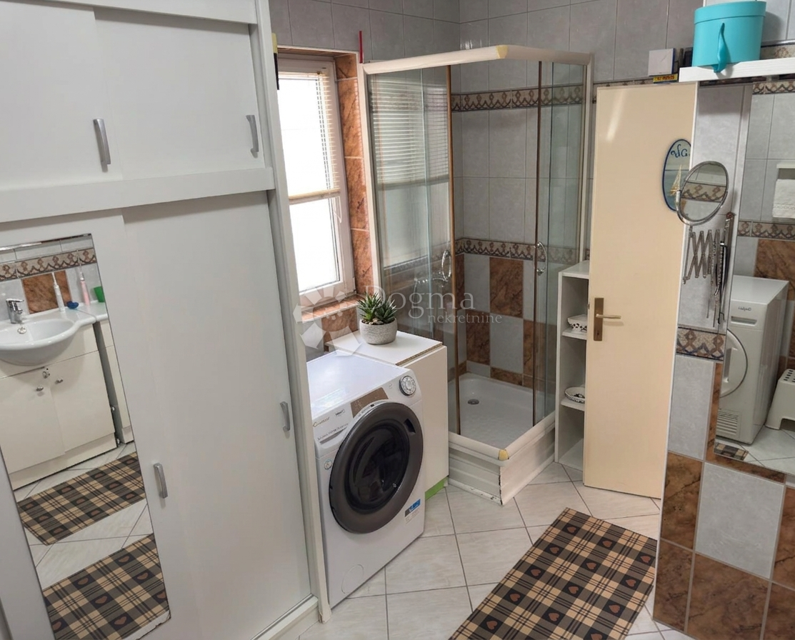 Hiša Privlaka, 300m2