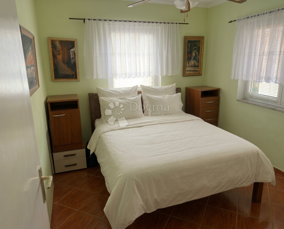 Hiša Privlaka, 300m2