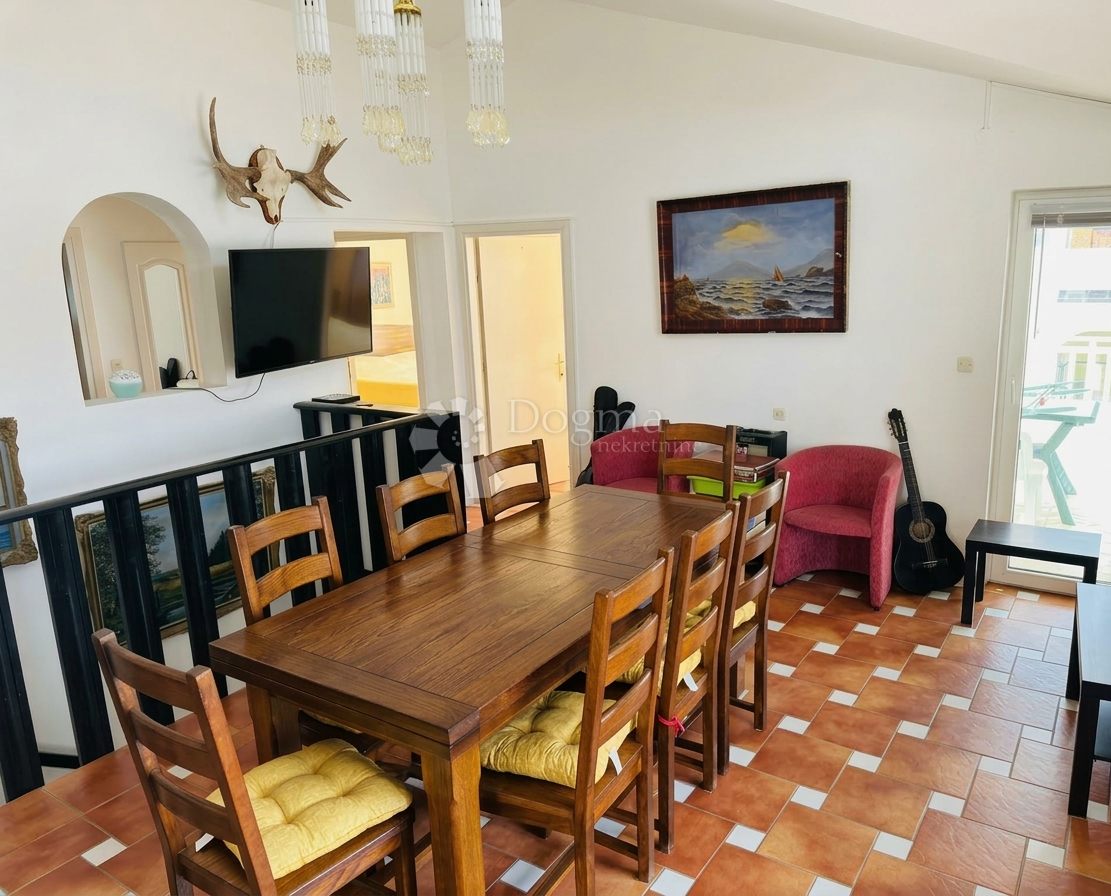 Hiša Privlaka, 300m2