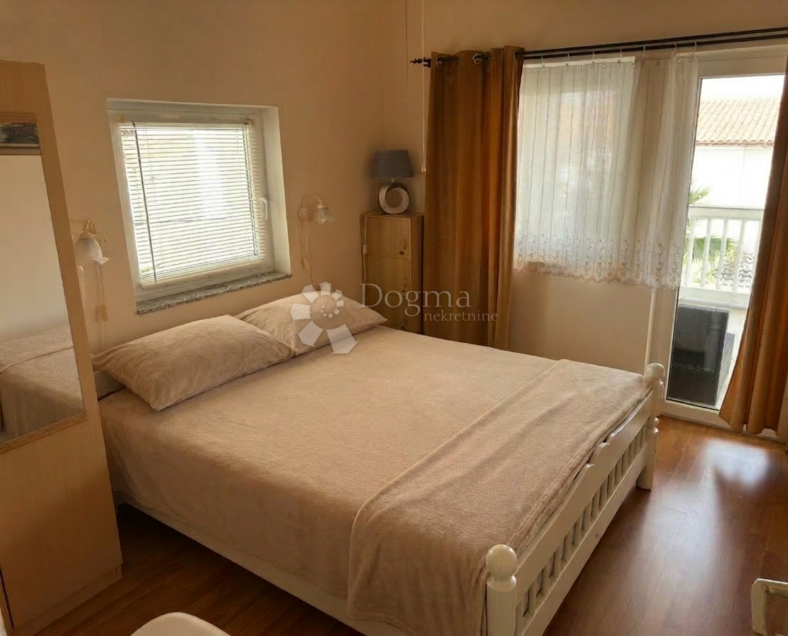 Hiša Privlaka, 300m2