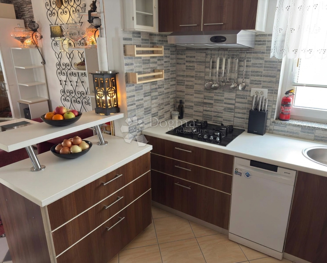 Hiša Privlaka, 300m2