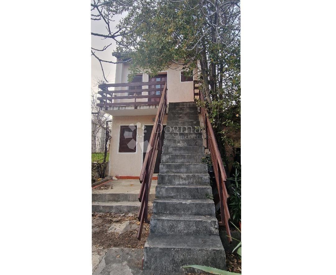 Hiša Batomalj, Baška, 64m2