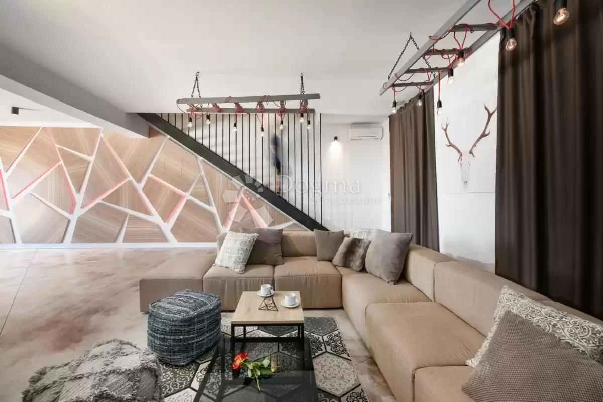 Hiša Žerava, Nin, 594m2