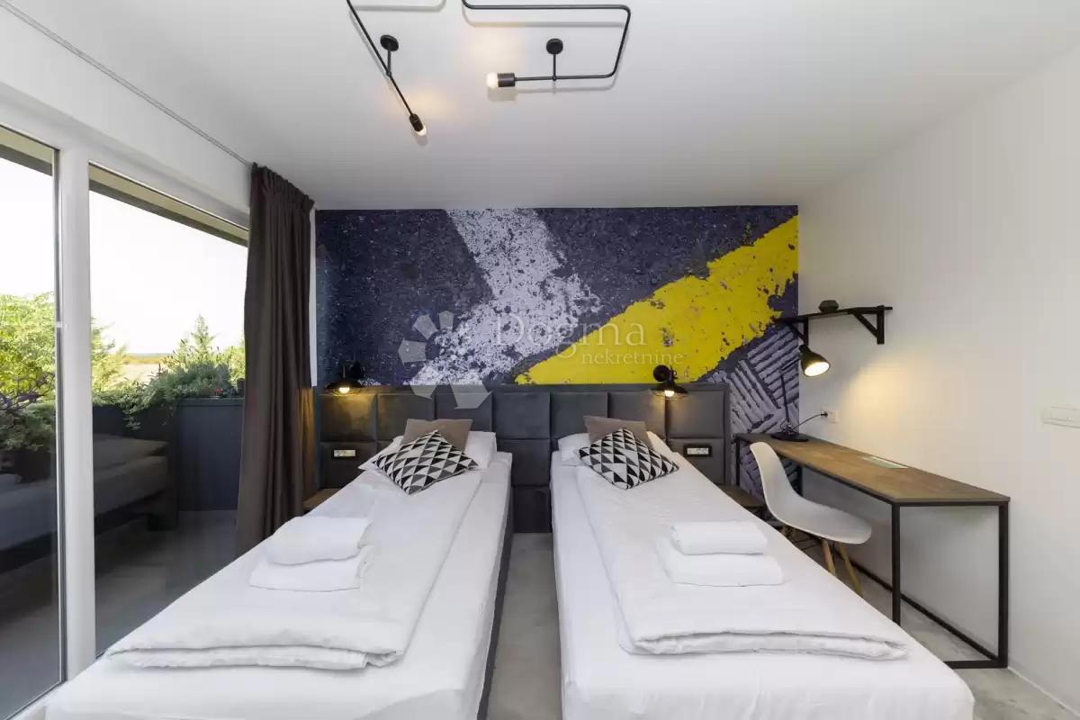 Hiša Žerava, Nin, 594m2